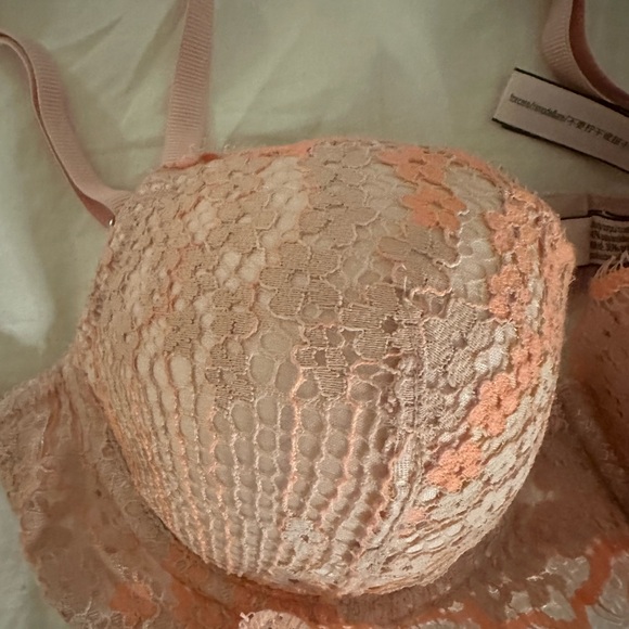 *3 for 20* Victoria’s Secret Lace Bras in Orange & Purple, Size 32C, - Picture 5 of 10